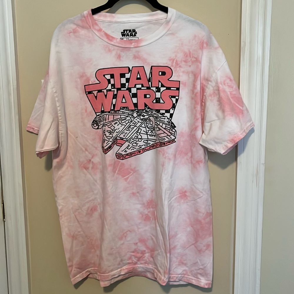 Star Wars pink tie dyed women’s size large t shirt